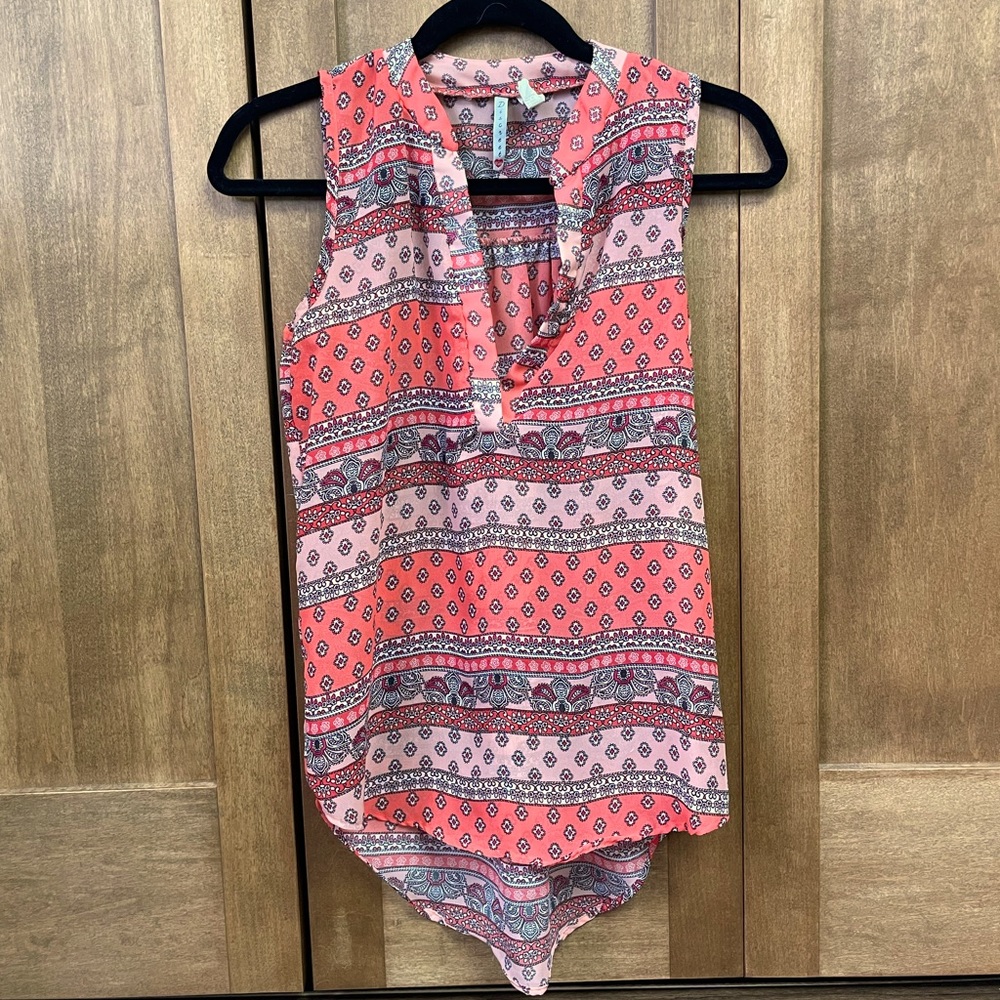 Discreet Sleeveless Top